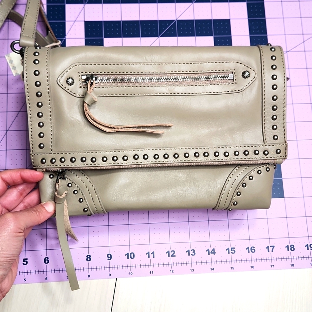 Old Trend Leather Crossbody Bag Stud details 100% Leather Grey